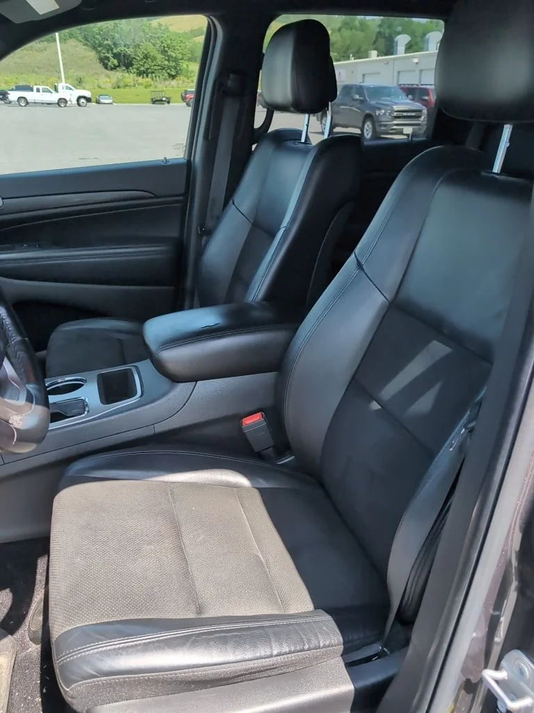 Certified Used 2021 Gray Jeep Laredo X image 10