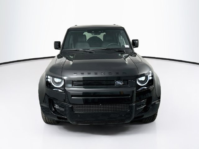New 2026 Black Land Rover X-Dynamic SE image 2