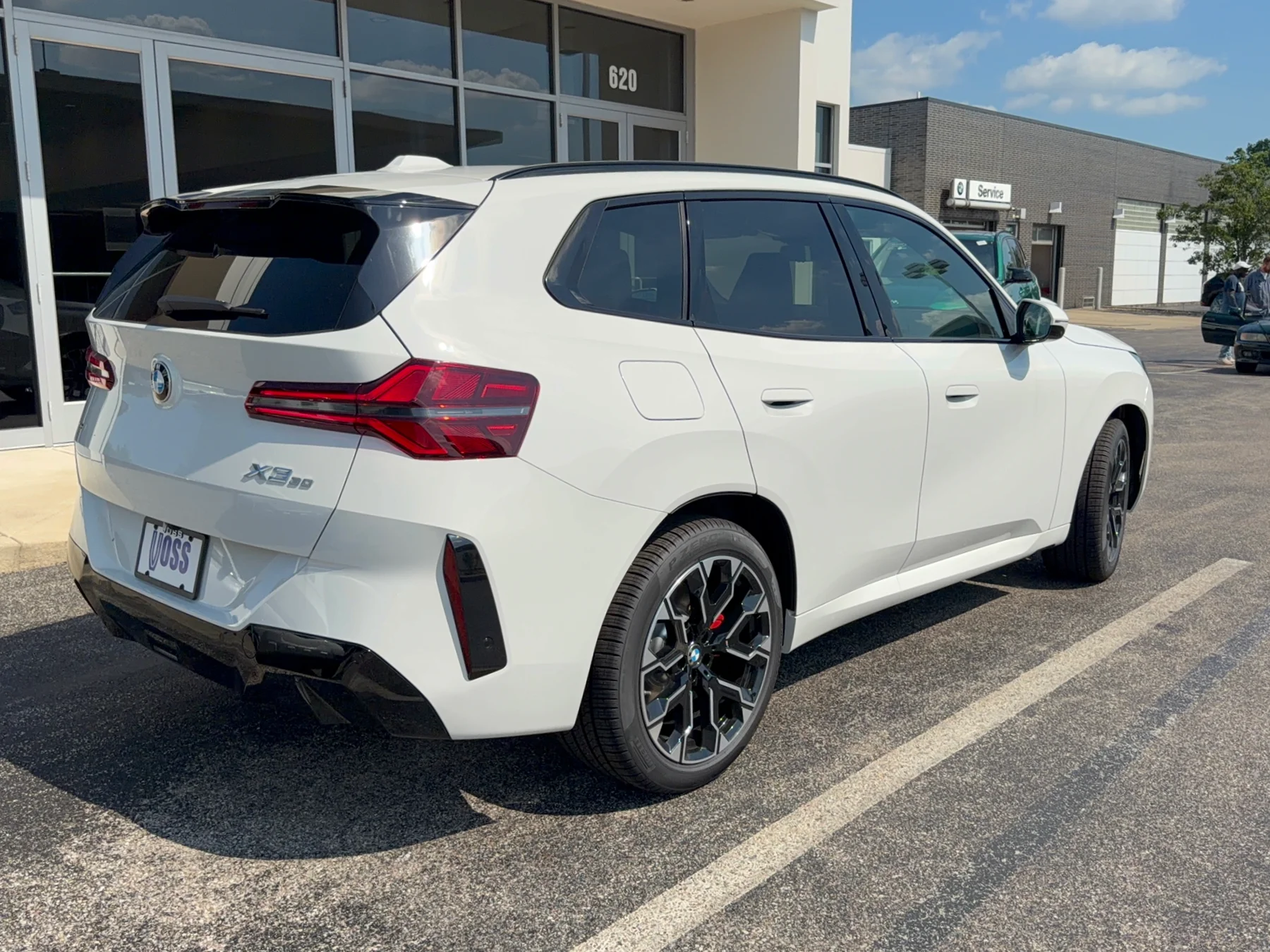 New 2026 Alpine White BMW 30 xDrive image 3