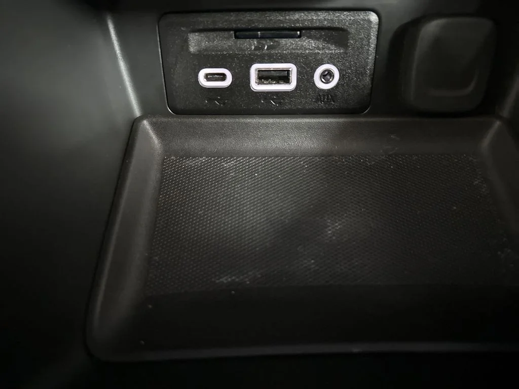 Used 2018 Summit White GMC Denali image 35