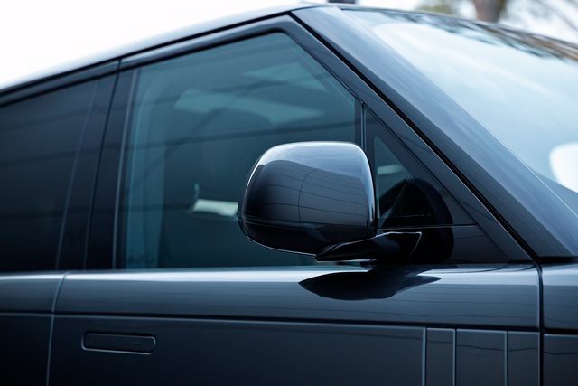 2026 Land Rover Range Rover SE - Photo 13