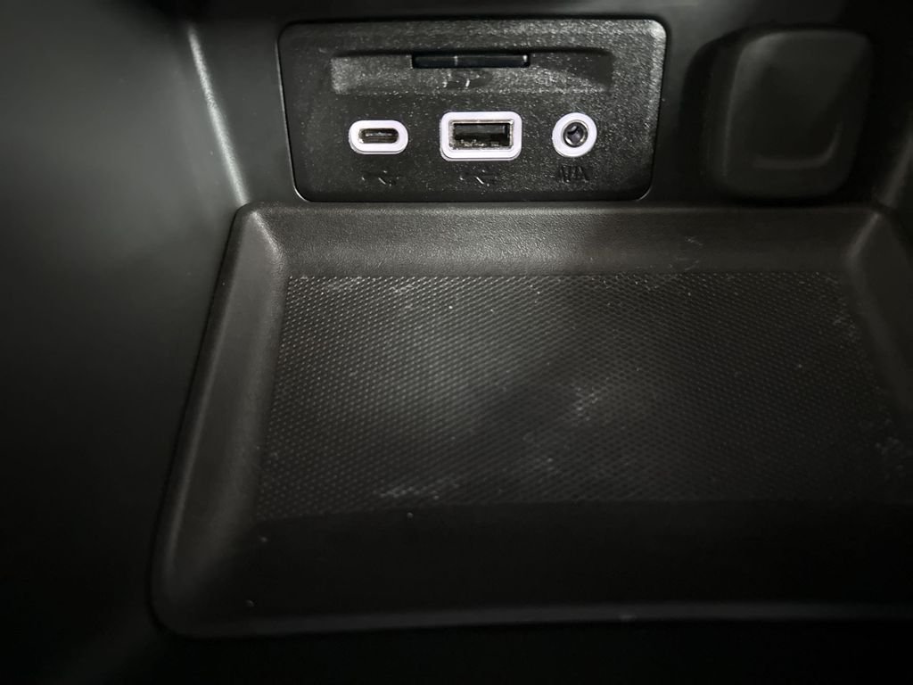 Used 2018 Summit White GMC Denali image 35