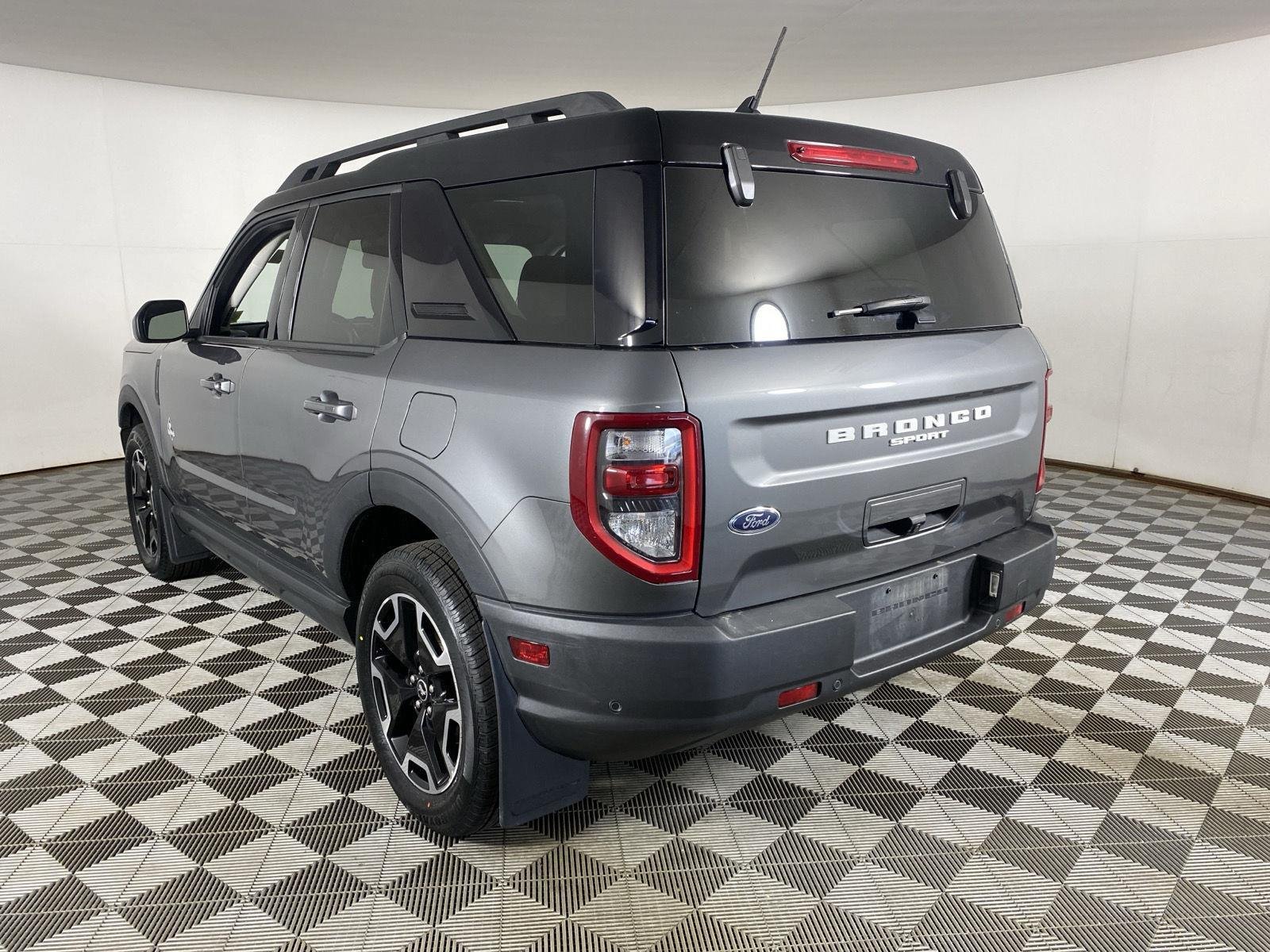 Used 2023 Carbonized Gray Ford Outer Banks image 7