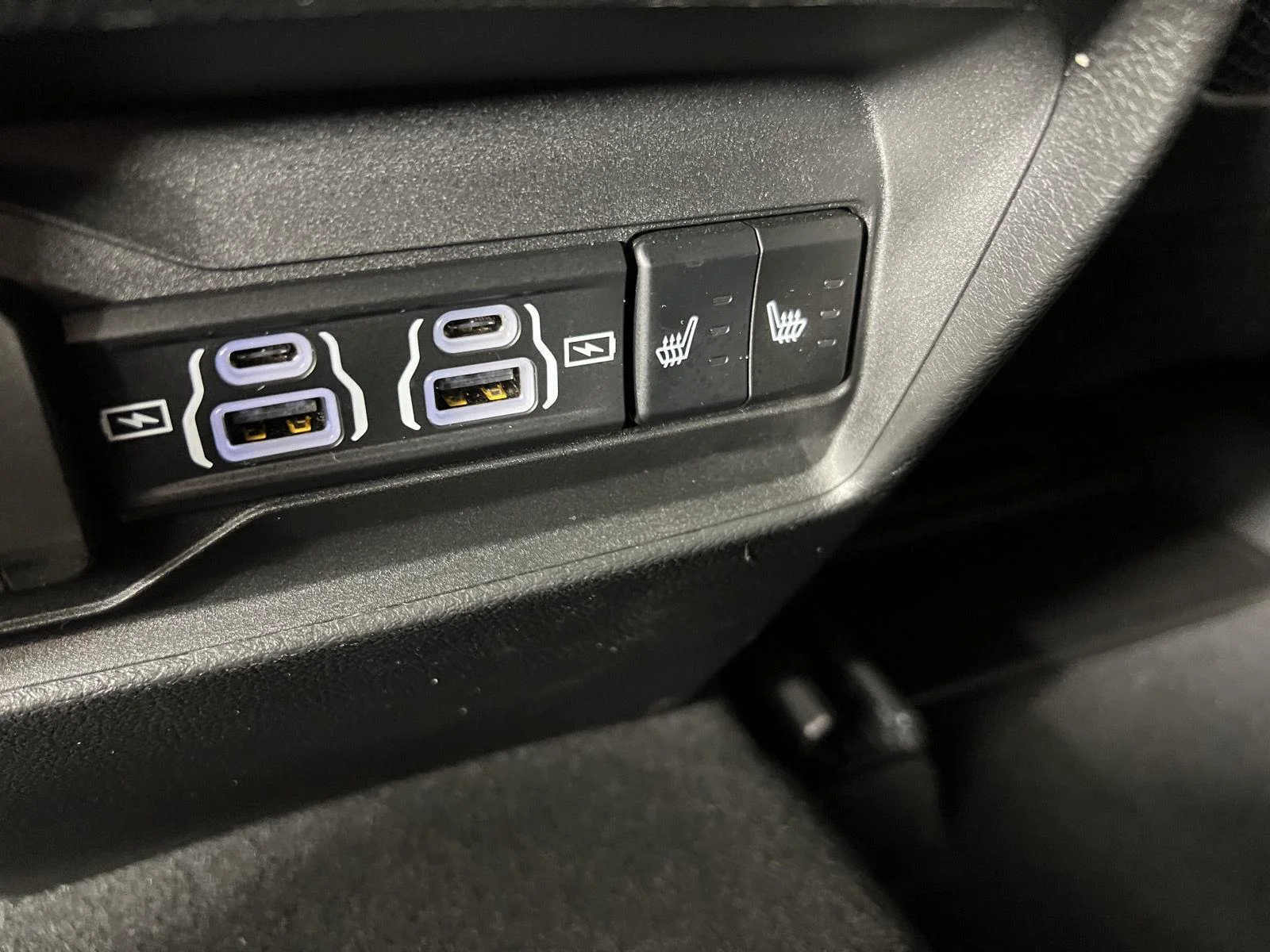 Used 2025 Bright White Clearcoat Jeep Limited image 16