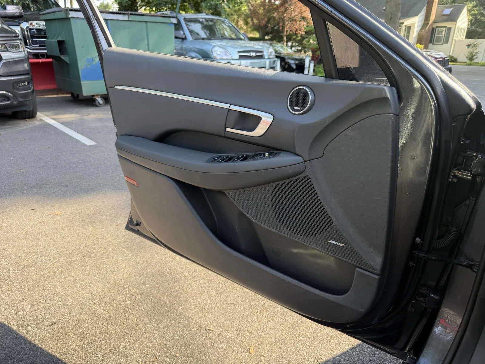 Used 2020 Gray Hyundai SEL Plus image 18