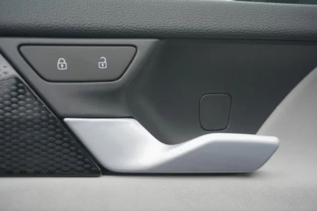 New 2026 Platinum Gray Metallic Volkswagen SE image 16