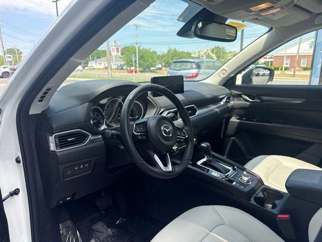 Used 2025 White Mazda 2.5 S Preferred Package image 9