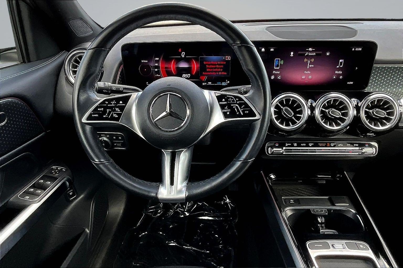 Used 2024 White Mercedes-Benz GLB 250 image 7