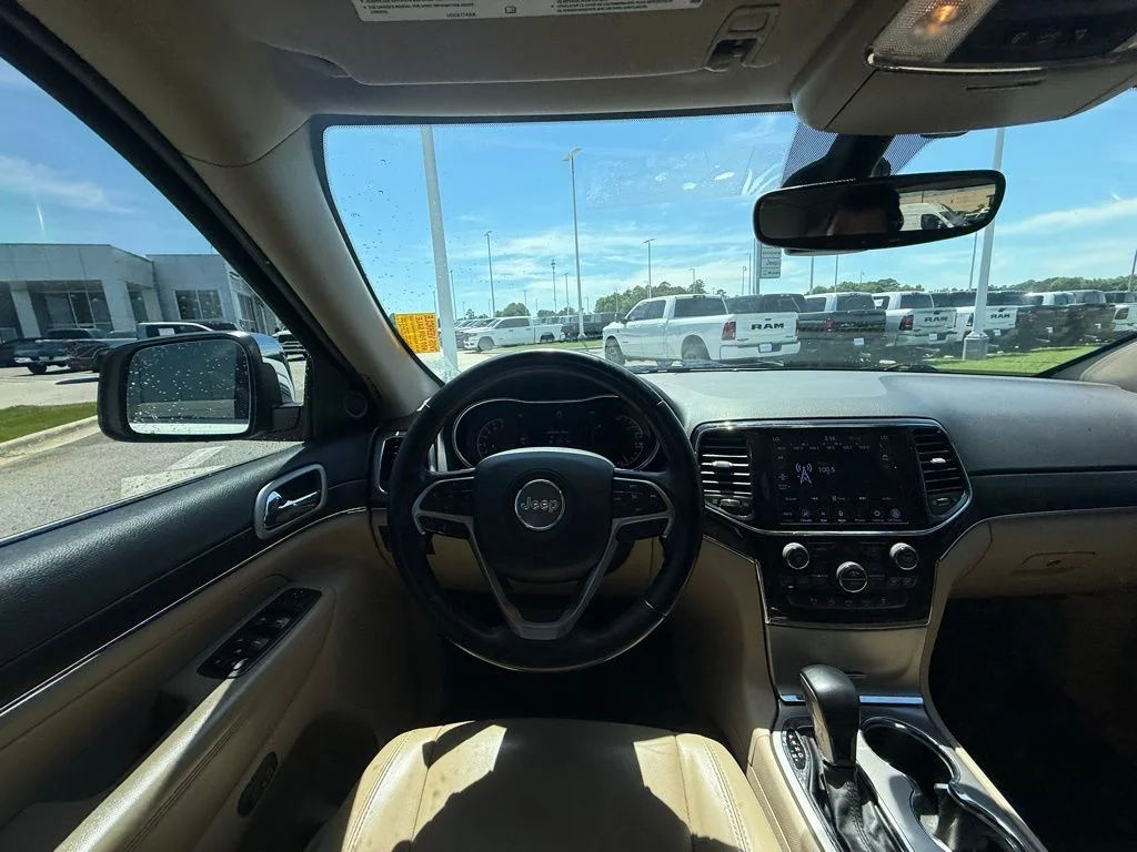 Used 2021 White Jeep Limited image 8