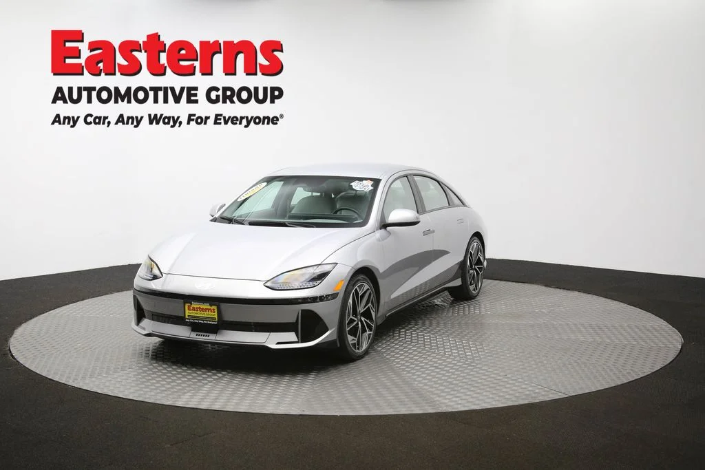 Used 2023 Silver Hyundai SEL image 54