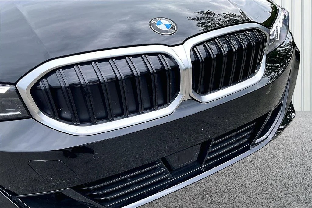 Used 2026 Black BMW 330i xDrive image 33