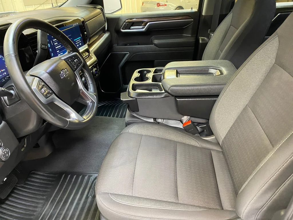 Used 2026 White Chevrolet RST image 21