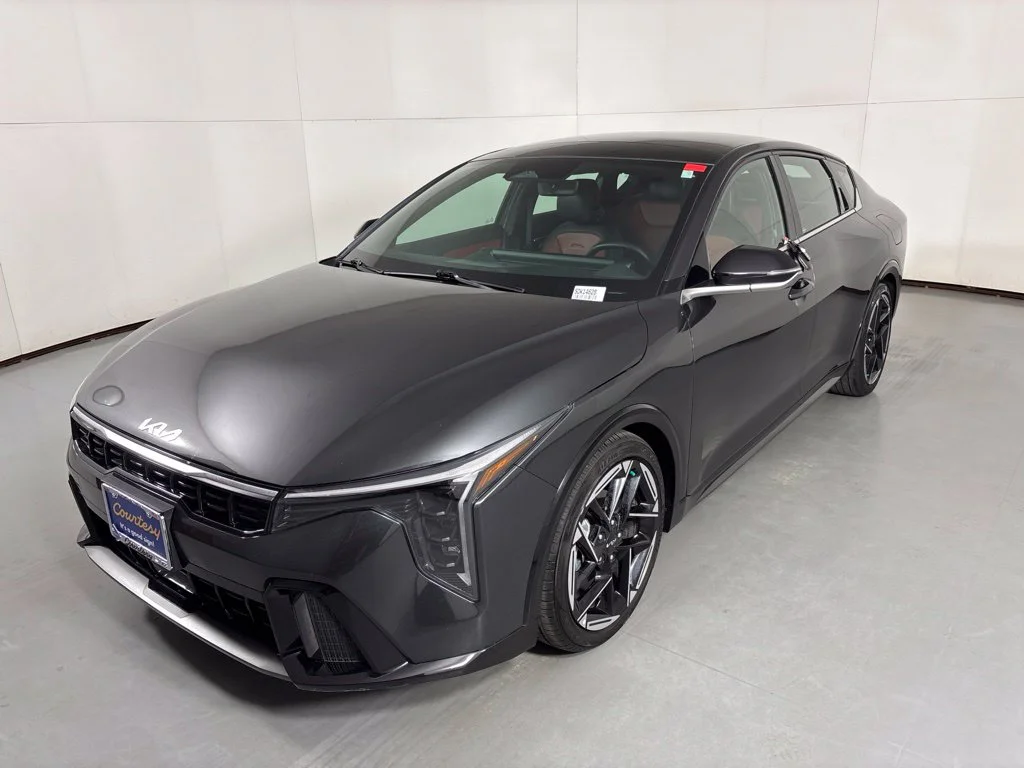 Used 2026 Gray Kia GT-Line image 4
