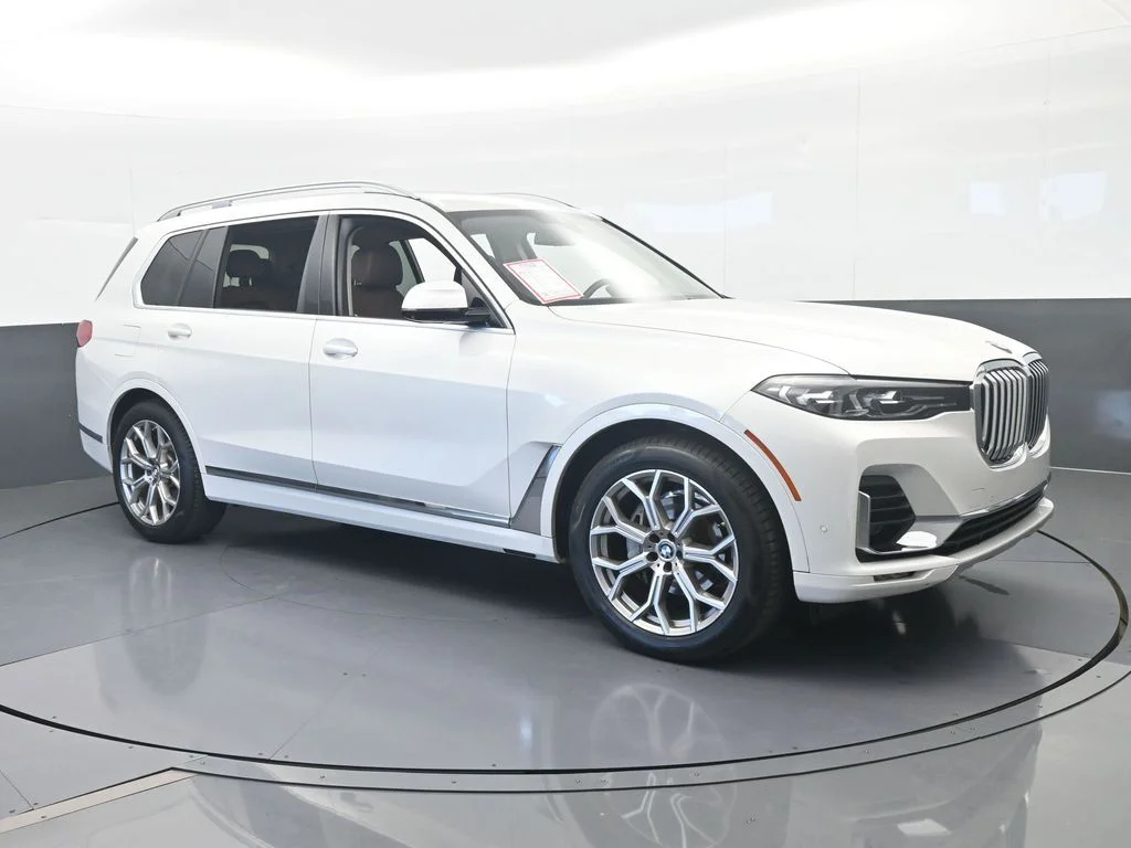 Used 2020 Mineral White Metallic BMW xDrive40i image 8