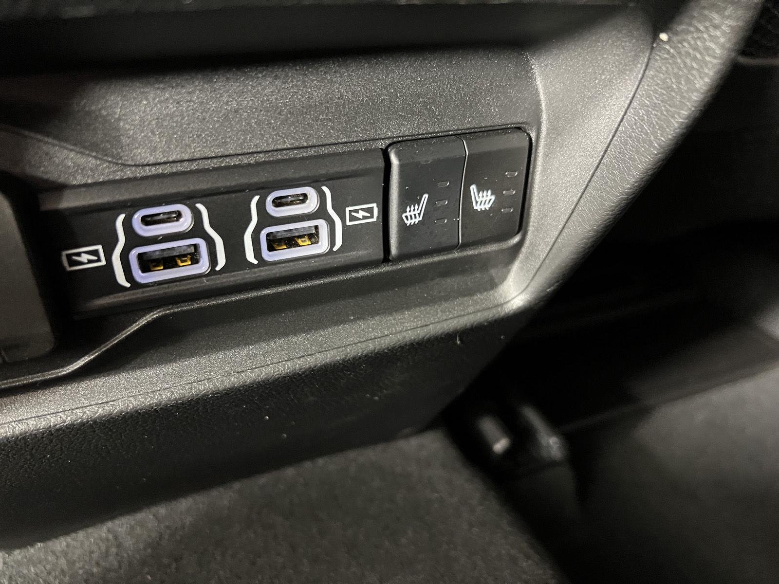 Used 2025 Bright White Clearcoat Jeep Limited image 16