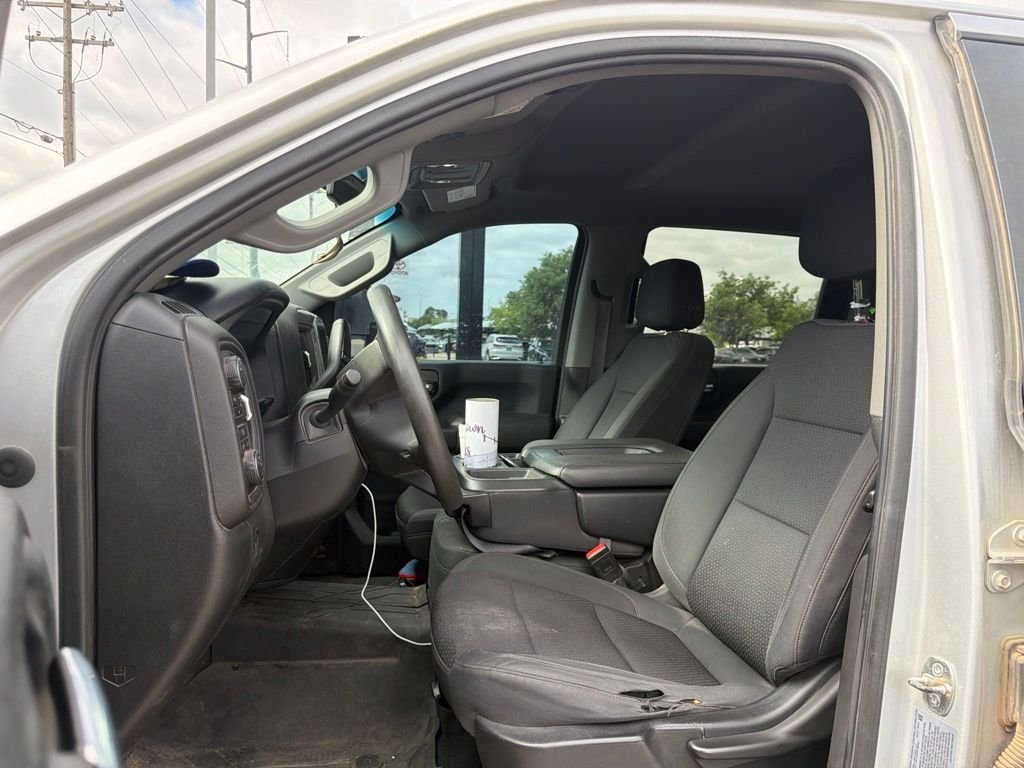 Used 2021 Silver Chevrolet Custom image 11