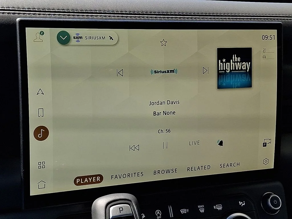 New 2026  Land Rover X-Dynamic SE image 15