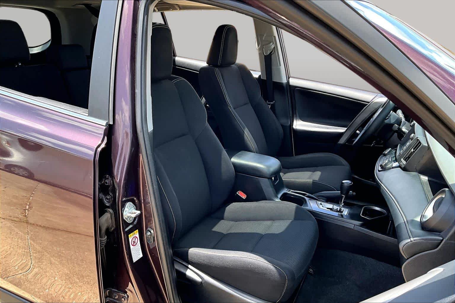 Used 2017 Black Currant Metallic Toyota XLE image 9