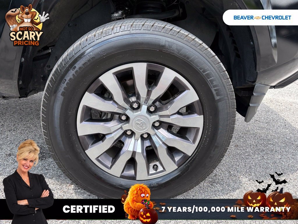 Used 2023  Toyota Limited image 10