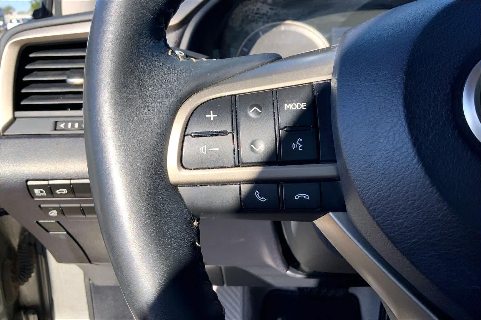 Certified Used 2018 Atomic Silver Lexus  image 24