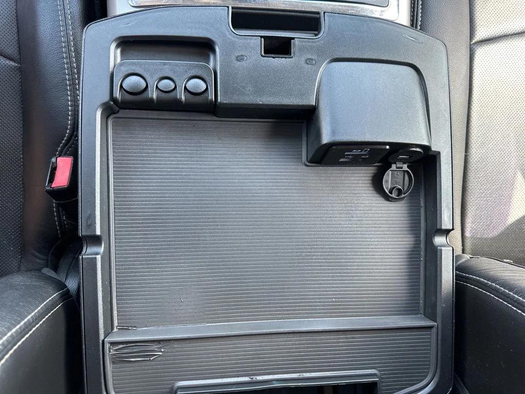 Used 2014 Red Ram Laramie image 42