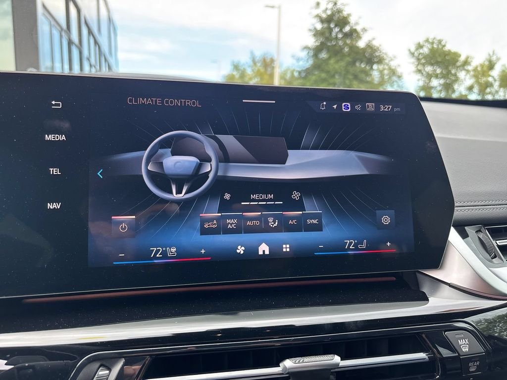 New 2027 Black Sapphire Metallic BMW xDrive28i image 17