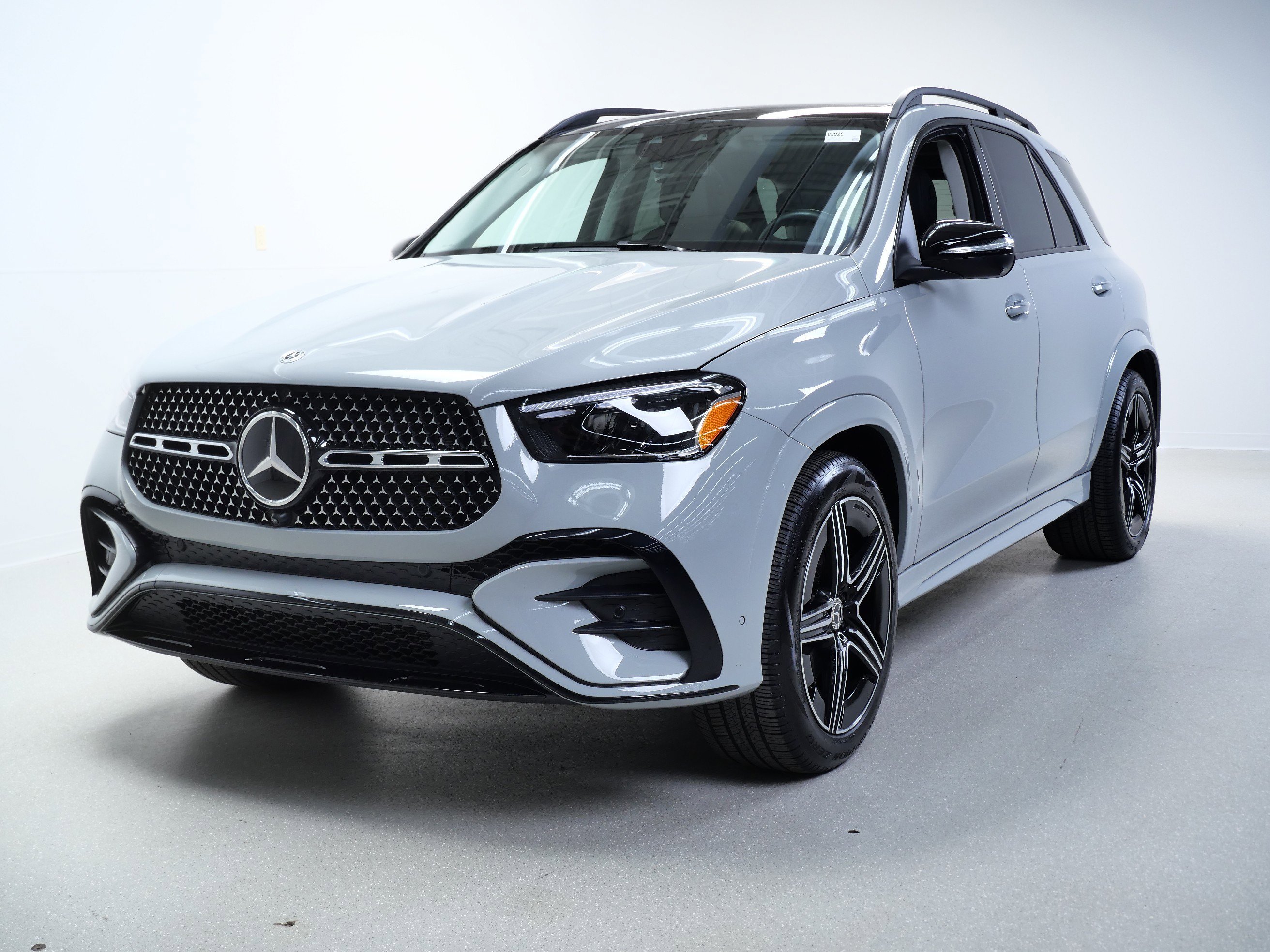Certified Used 2025 MANUFAKTUR Alpine Grey Mercedes-Benz GLE 350 image 12