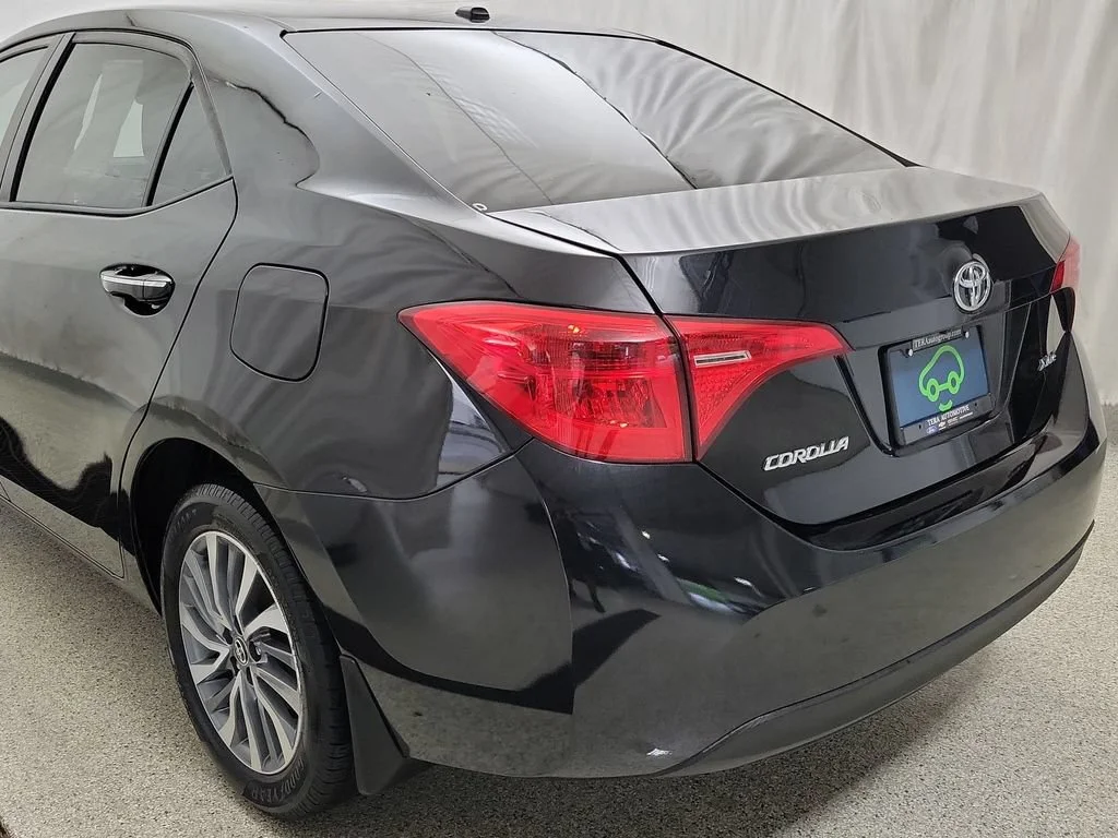 2017 Toyota Corolla XLE - Photo 7