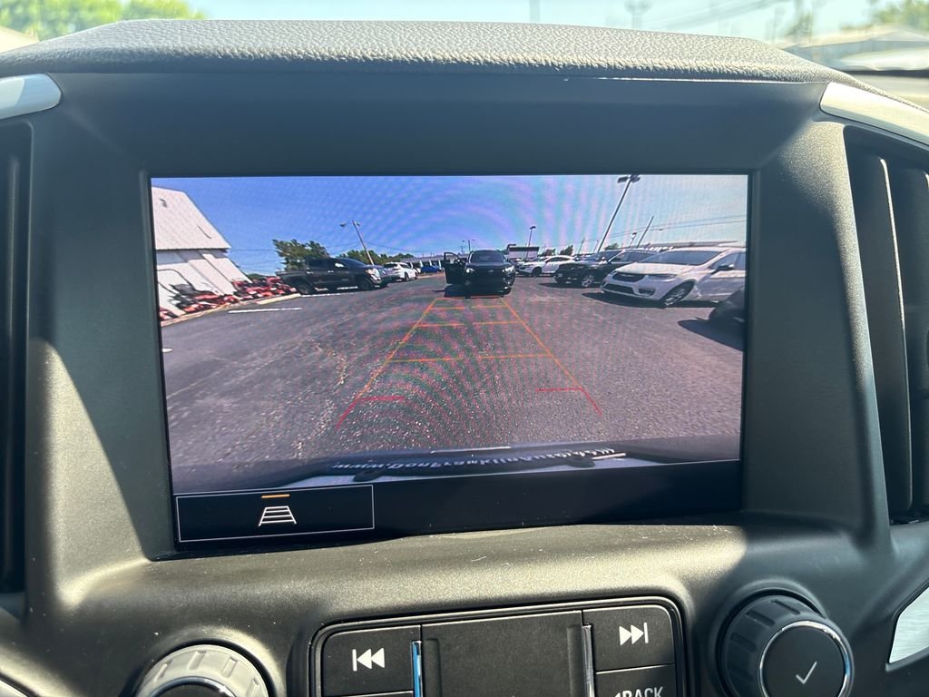 Certified Used 2024 Silver GMC SLT image 23
