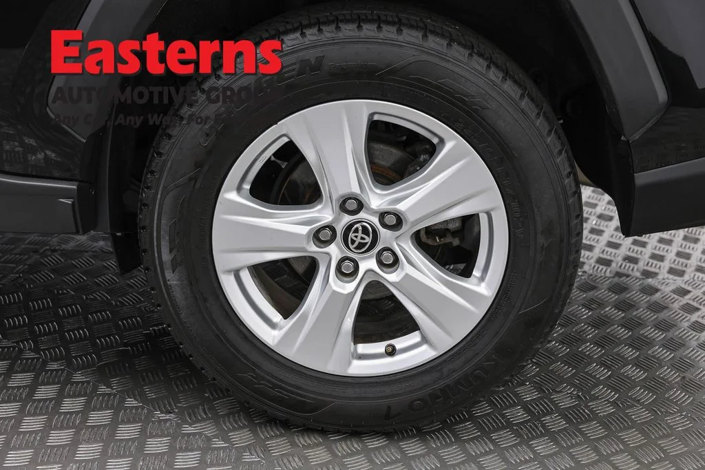 Used 2021 Black Toyota XLE image 32