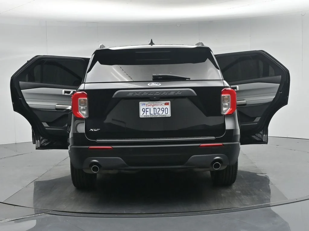 Certified Used 2022 Black Ford XLT image 36