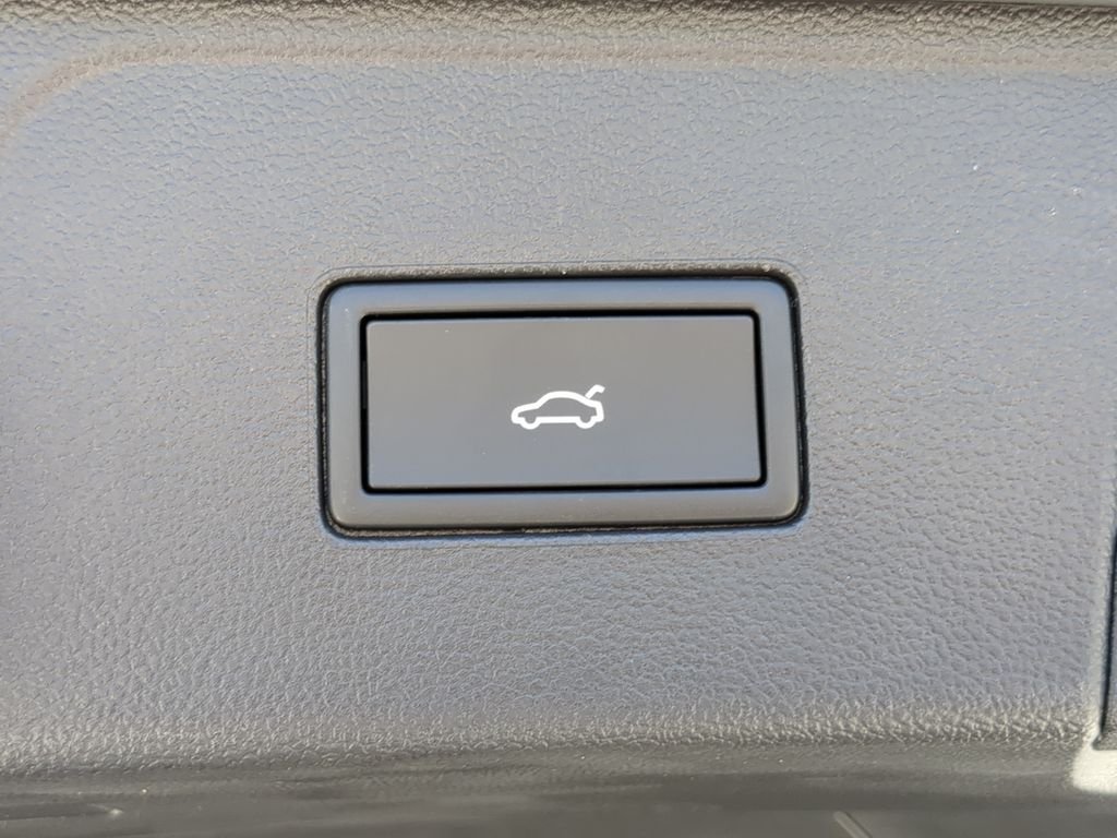 New 2026 Gray Volkswagen 2.0T SE w/Technology image 9
