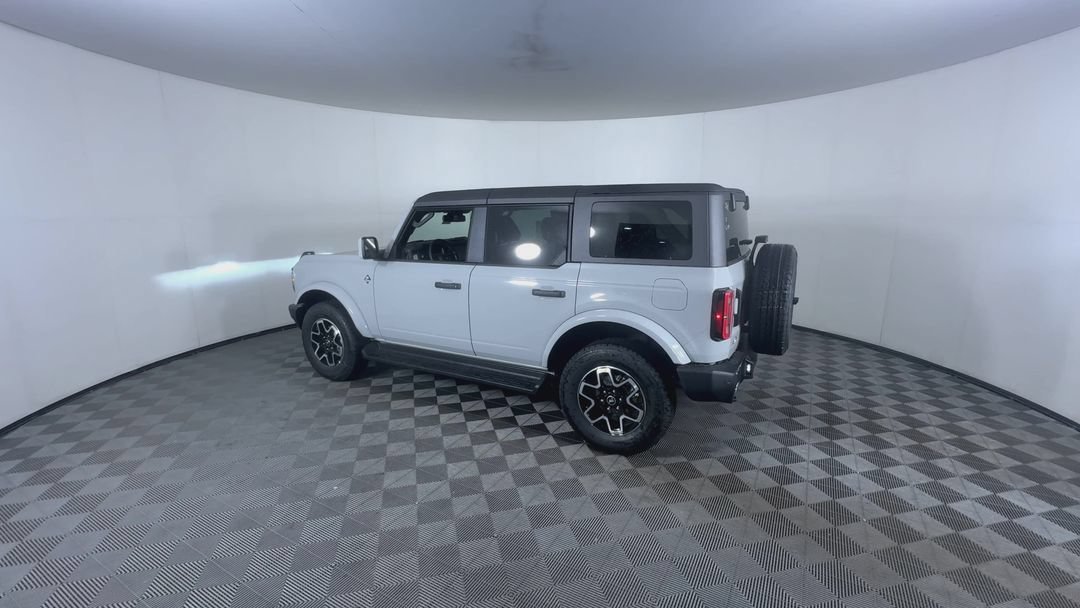 New 2026 Avalanche Gray Ford Outer Banks image 6