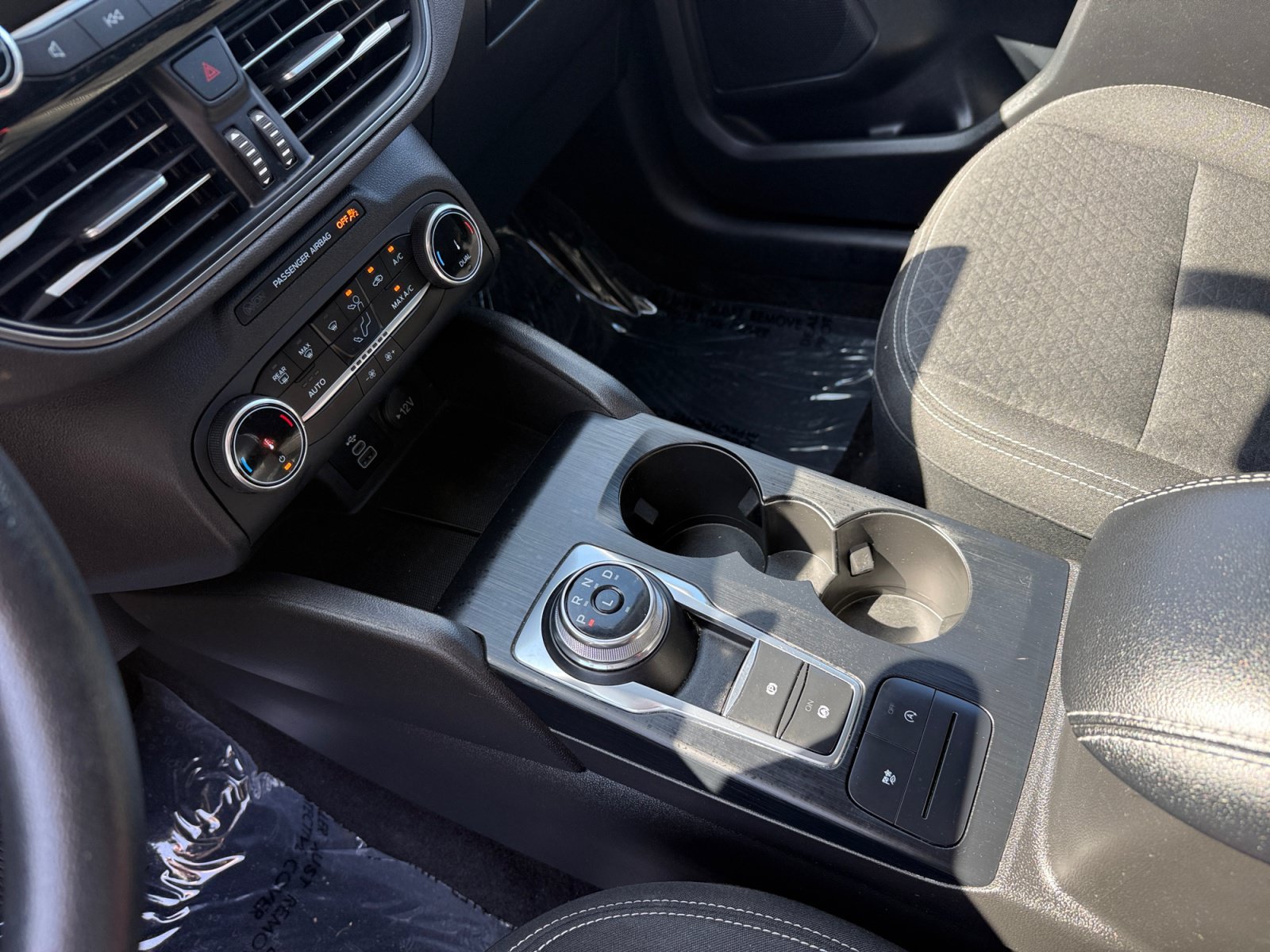 Used 2025 Black Metallic Ford Active image 13