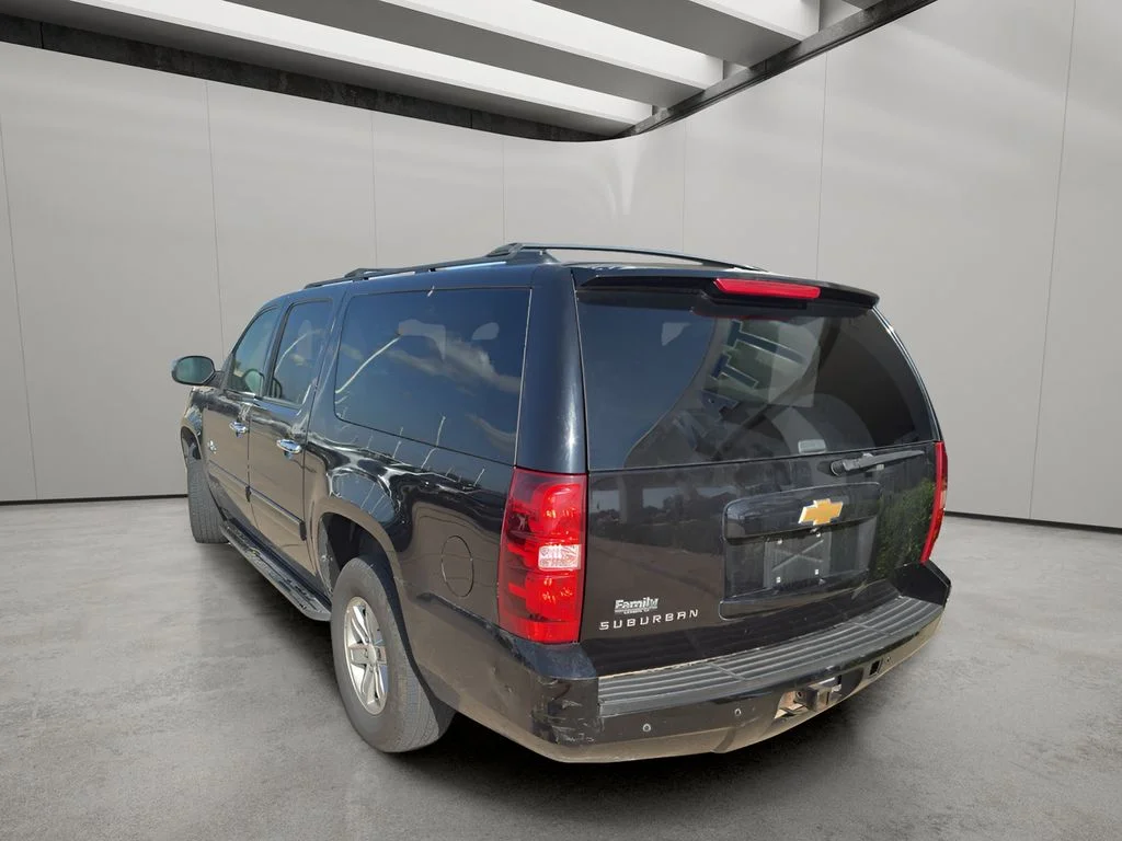 Used 2013 Black Chevrolet LS image 3