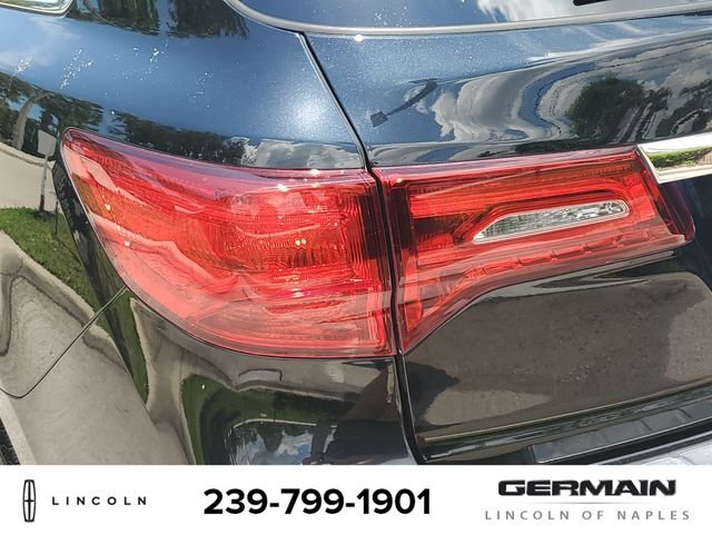 Used 2020 Black Acura Advance image 15