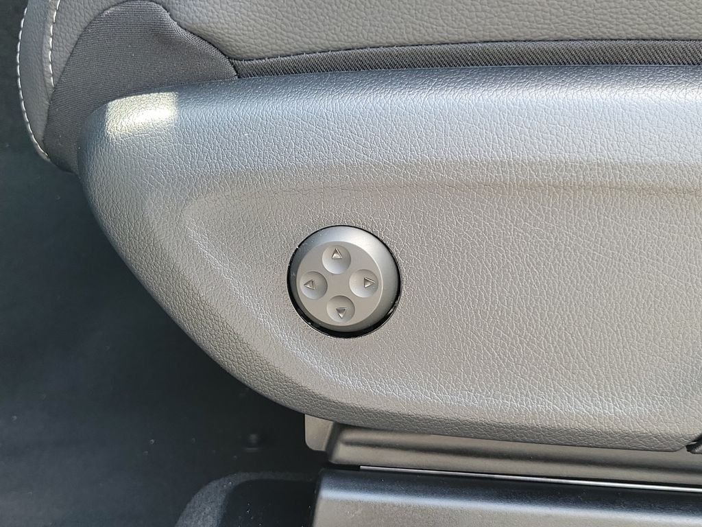 New 2026 MANUFAKTUR Alpine Grey Mercedes-Benz GLS 450 image 24