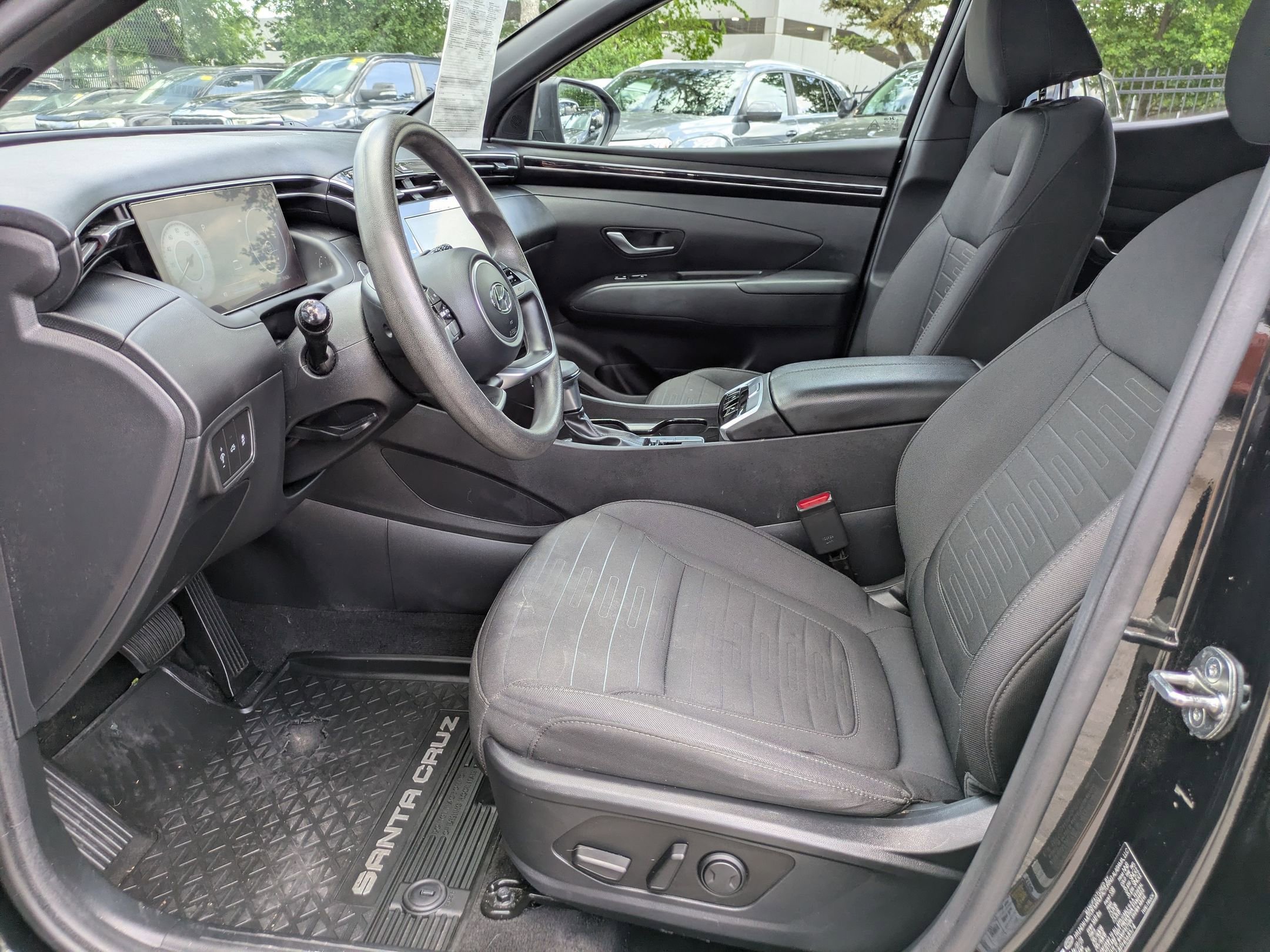 Used 2023 Phantom Black Hyundai SEL image 9