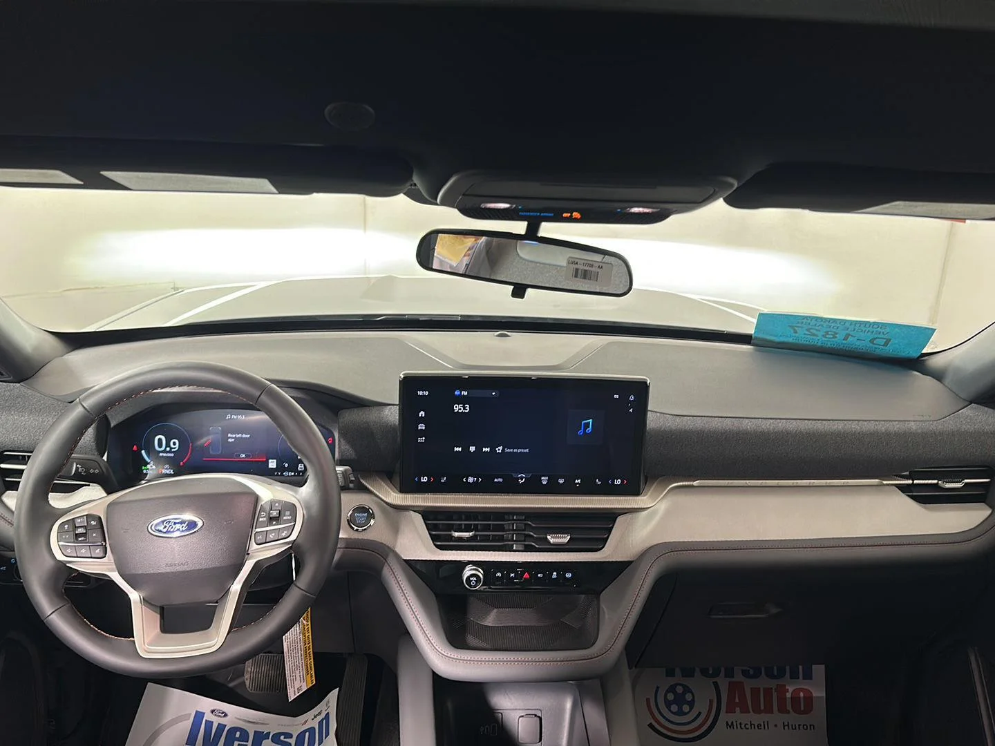 New 2027 Avalanche Gray Ford Active image 27