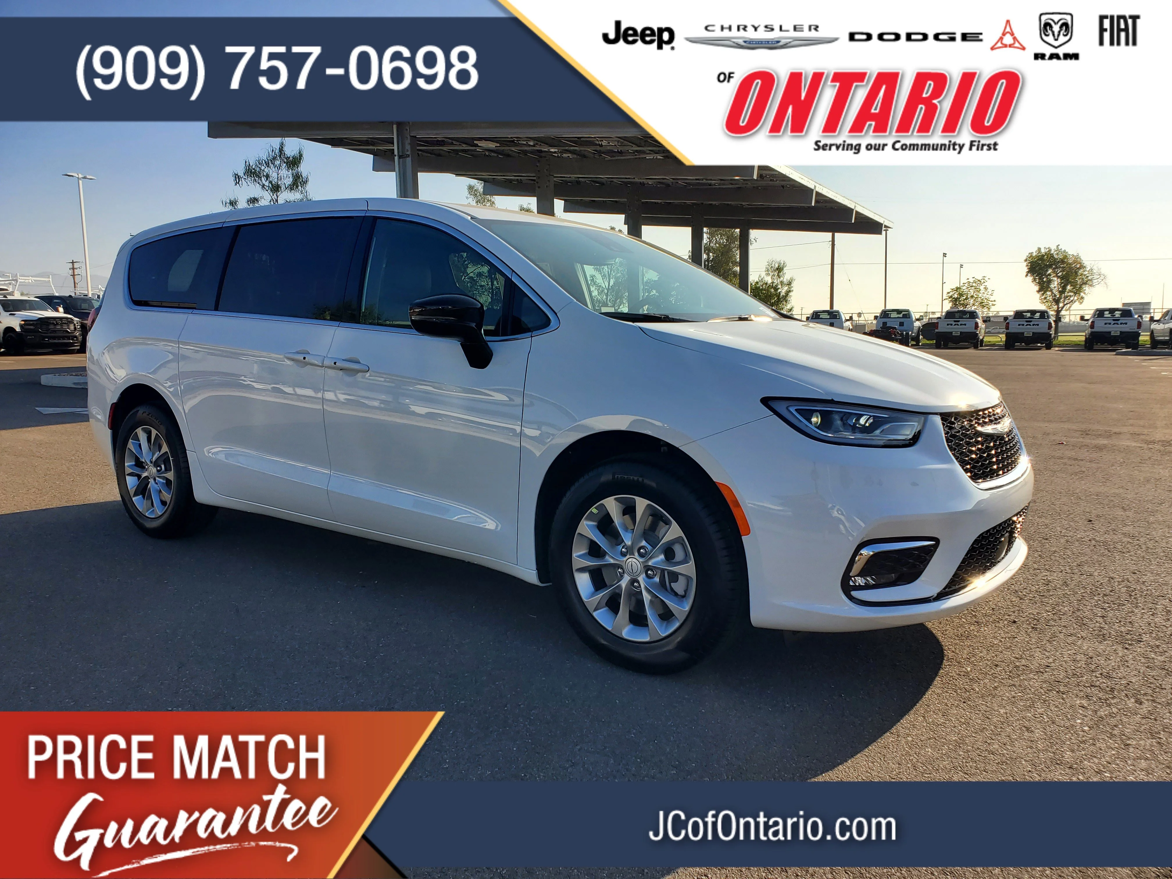 2026 Chrysler Pacifica Select AWD's photo