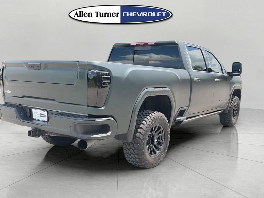 Used 2024 White GMC Denali image 4