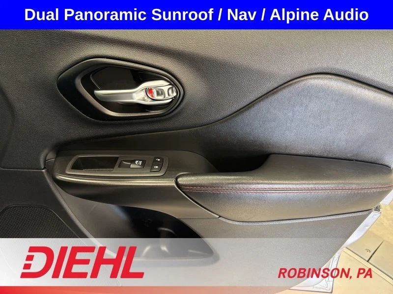 Used 2022 Silver Jeep Trailhawk image 16