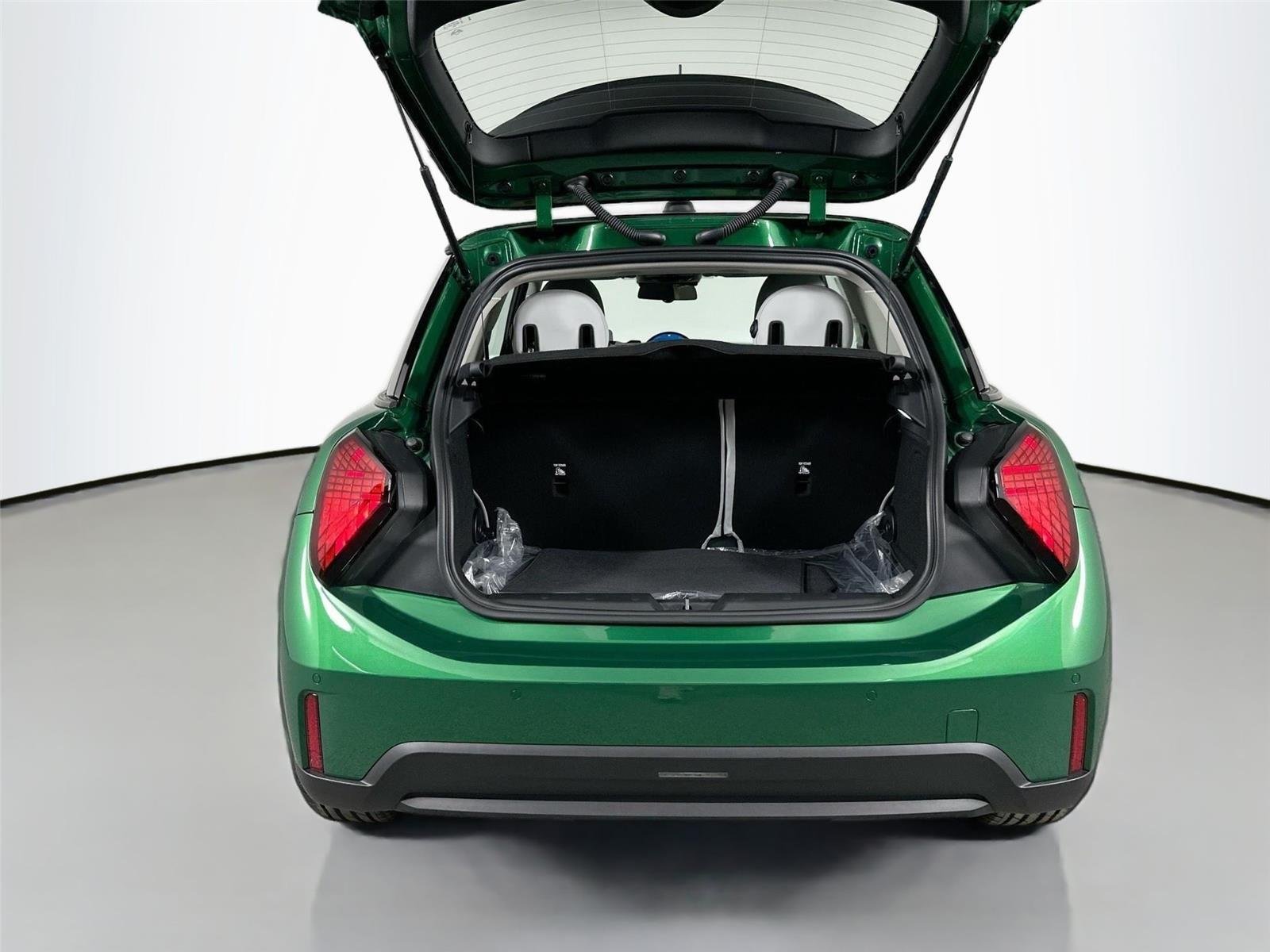 Used 2025 British Racing Green IV Metallic MINI Cooper S image 22