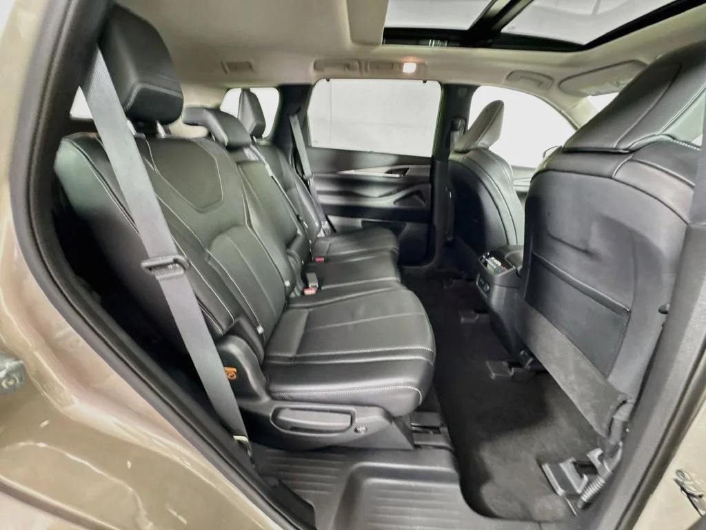Certified Used 2023 Titanium INFINITI LUXE image 39