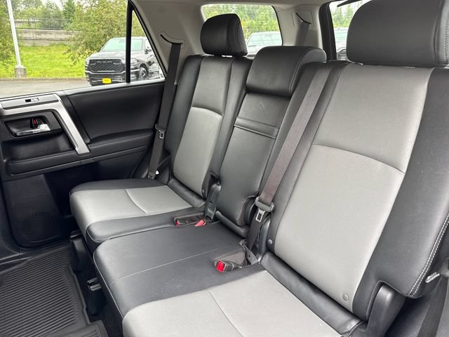 Used 2023 Midnight Black Metallic Toyota SR5 Premium image 18