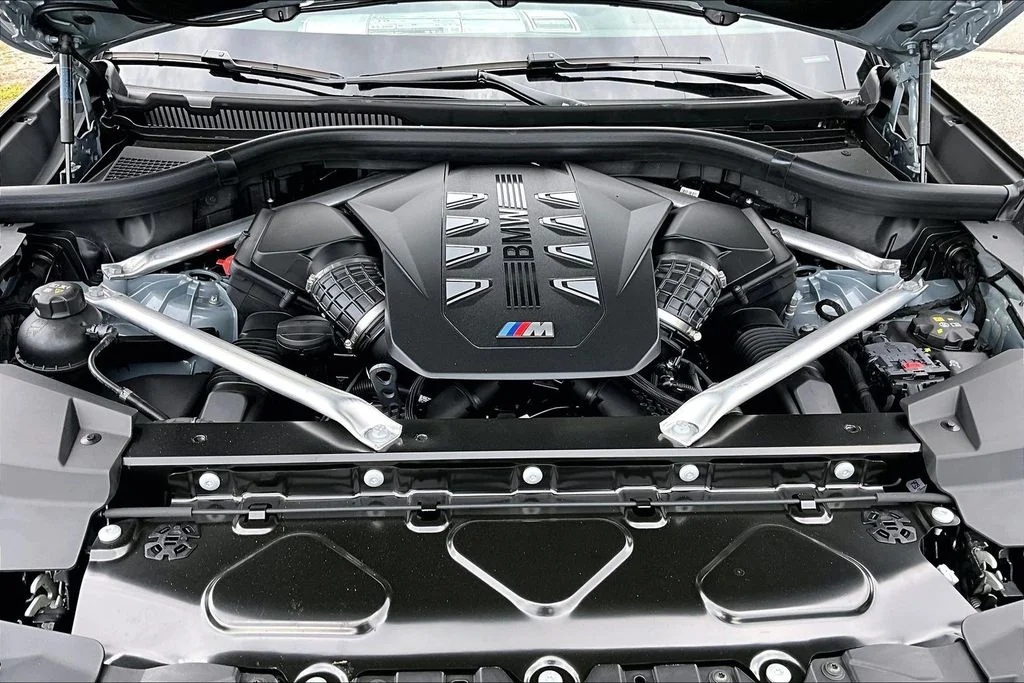 New 2026 BMW X5 M60i 4D Sport Utility