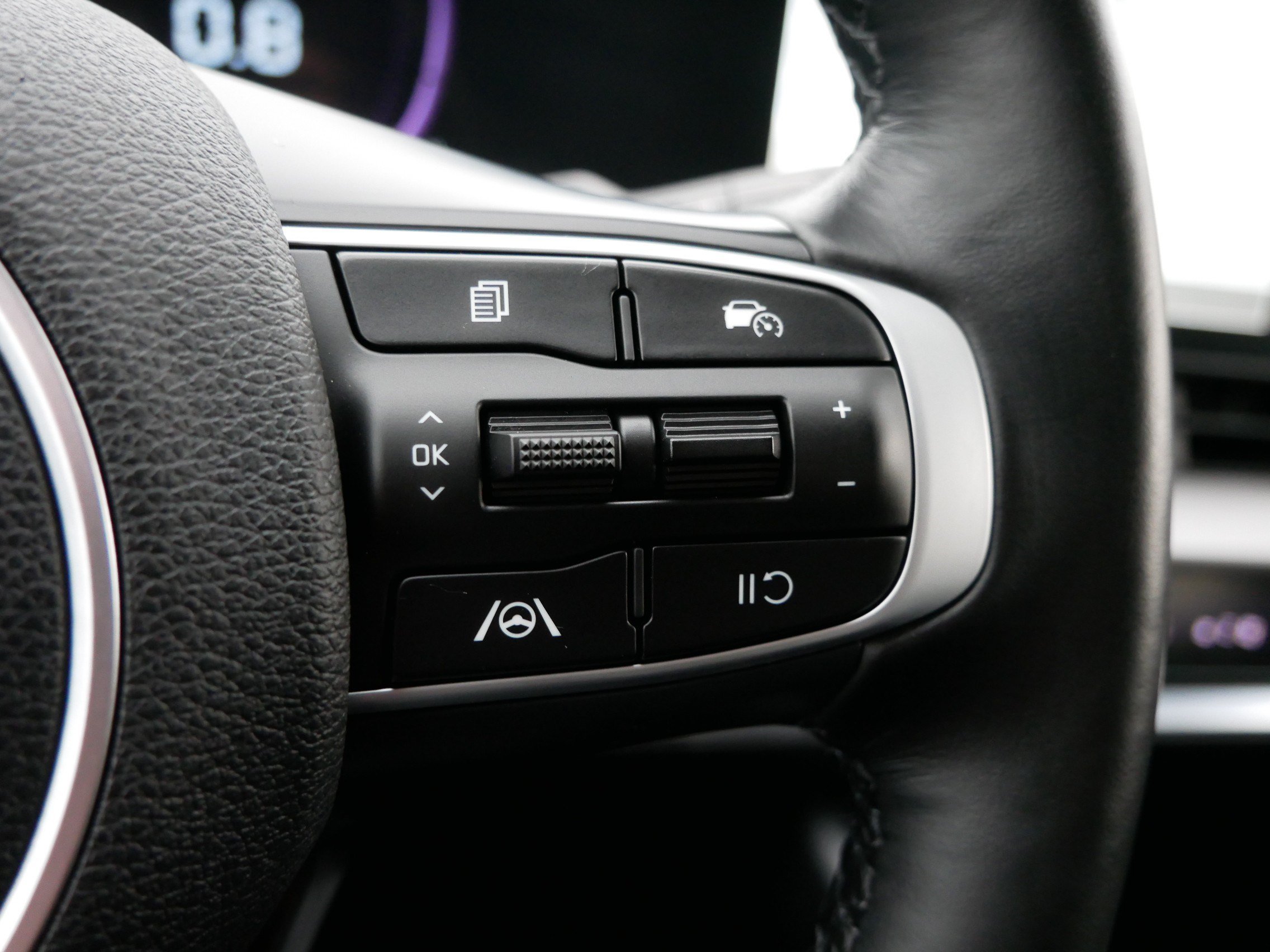 2023 Kia Sportage EX - Photo 29
