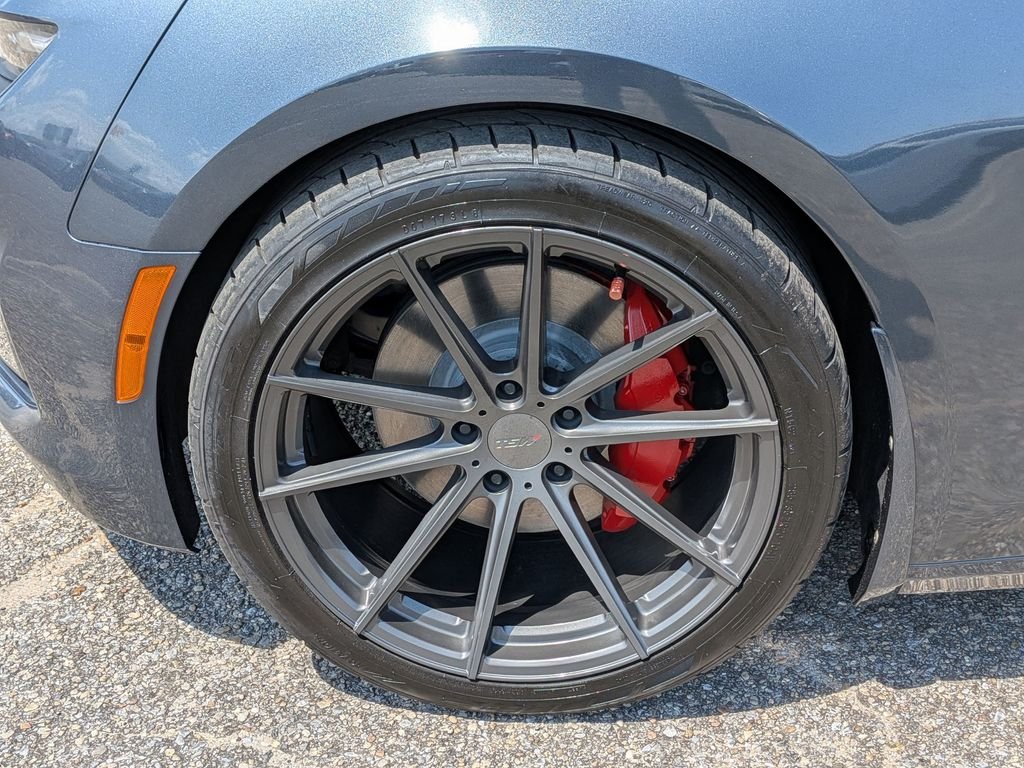 Used 2021 Gray Chevrolet LT1 image 11