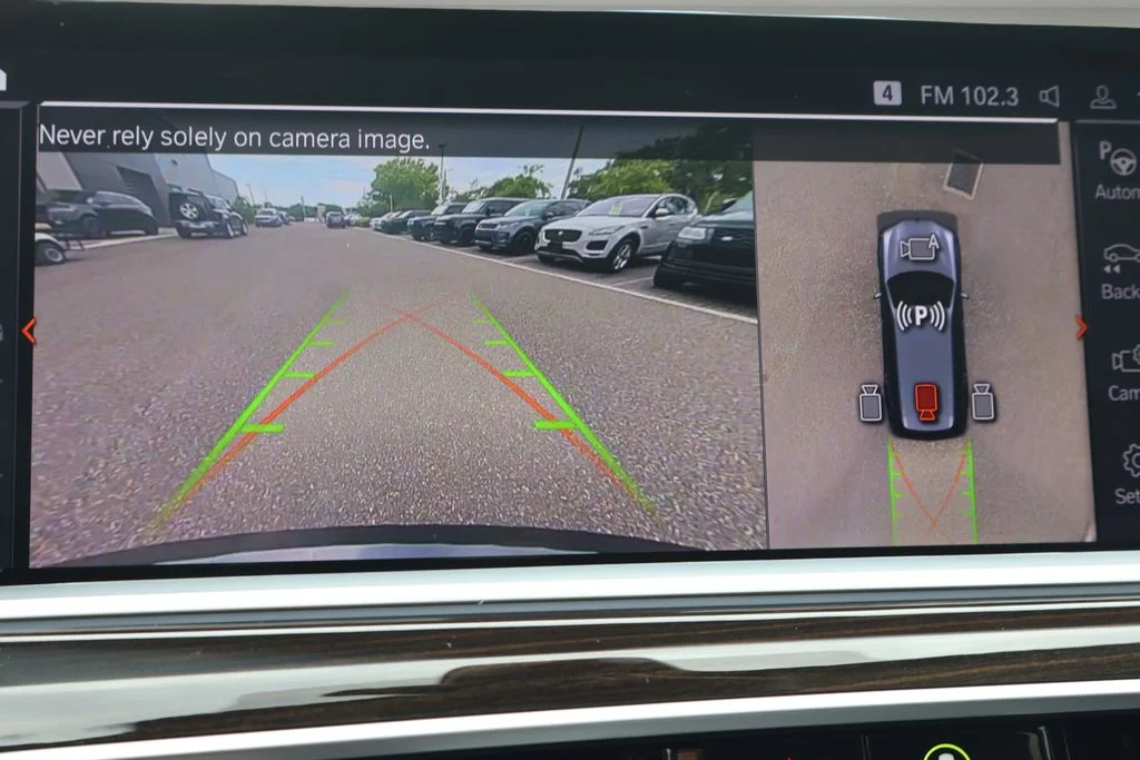 Used 2021 Gray BMW xDrive40i image 27
