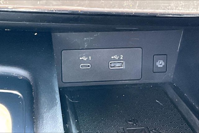 Used 2023 Black INFINITI LUXE image 32